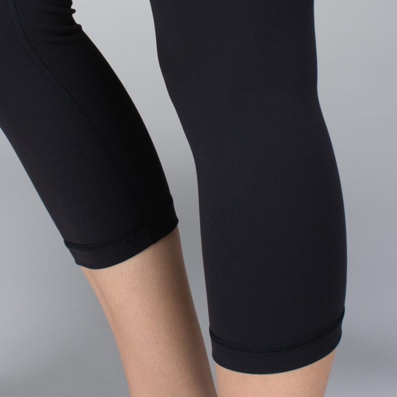 Lululemon Wunder Under Crop Luxtreme - Picture 9 of 9